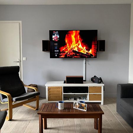 Maison Lumineuse: Spacious Stay near Omaha Beach Trevieres Exterior photo