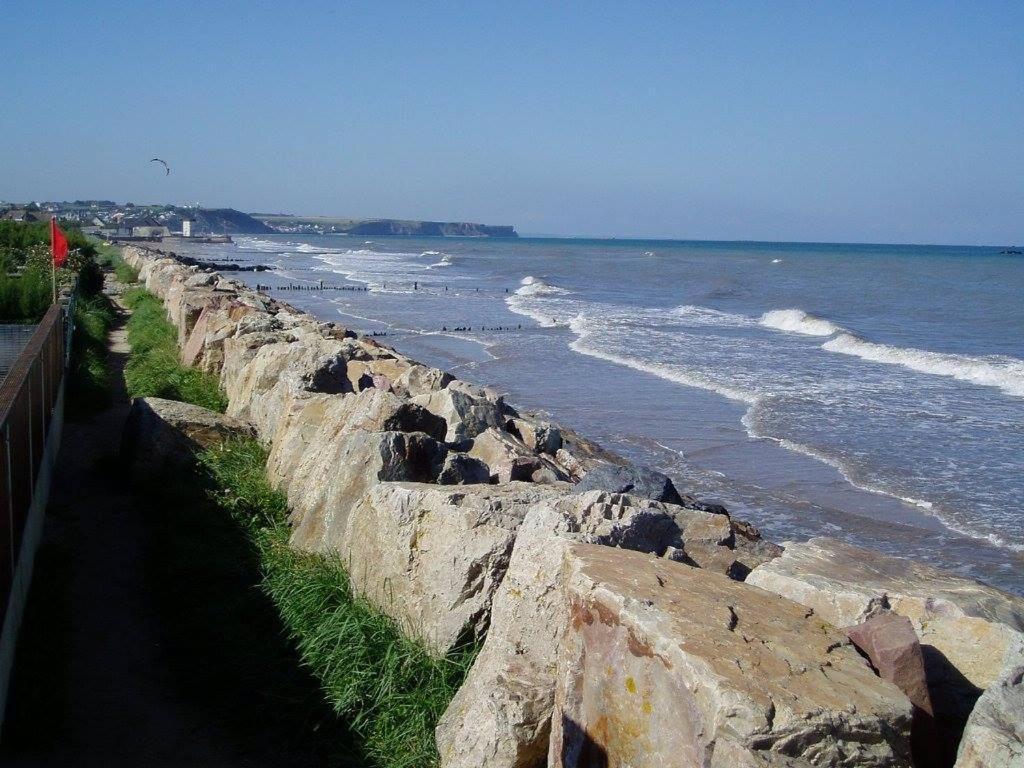 Maison Lumineuse: Spacious Stay near Omaha Beach Trevieres Exterior photo